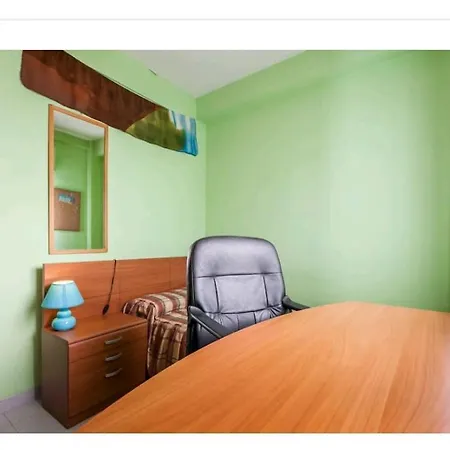 Piso Con Buena Red Wi-fi Fibra óptica Quarto em Acomodações Particulares Sevilha